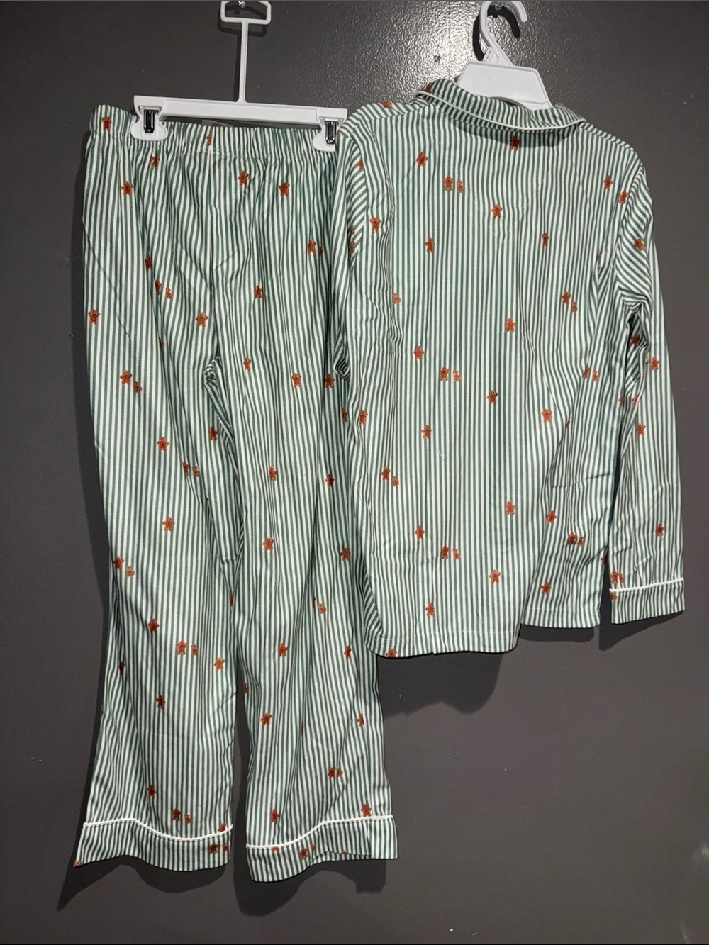 Wondershop Mint Green & White Striped Pajama Set with Orange Star Print